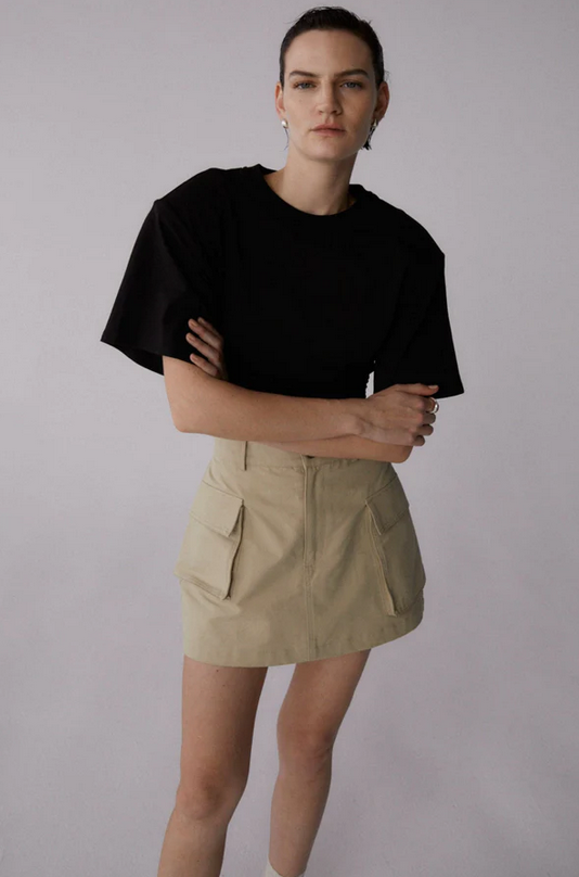 IZUMI CROPPED T-SHIRT