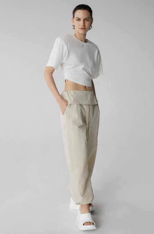 IZUMI CROPPED T-SHIRT