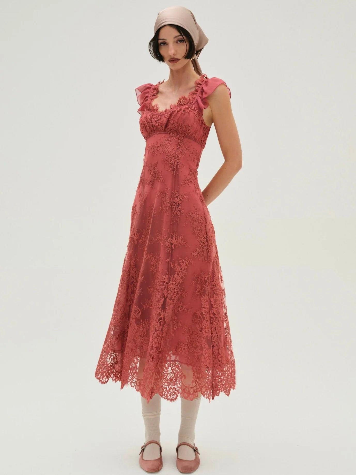 HOLIDAY LACE MIDI DRESS