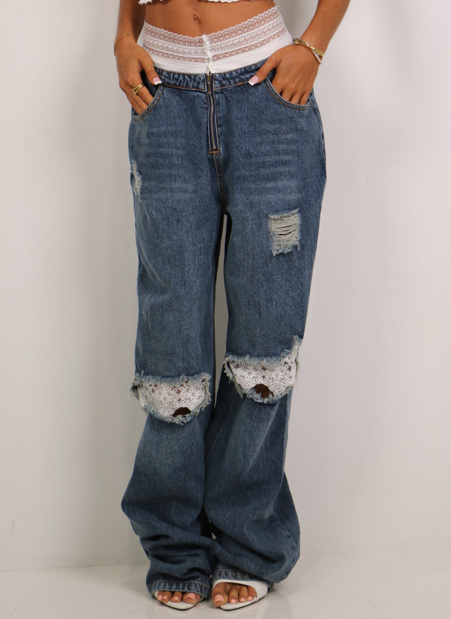 LACE TRIM DENIM JEANS